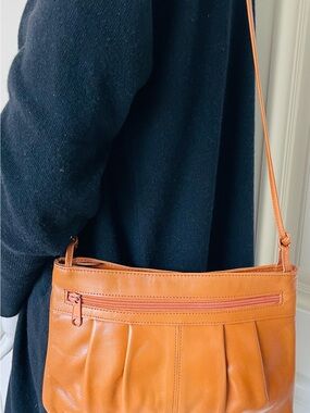 Vintage Contessa by Stella Genuine Leather Camel Crossbody Purse Soft Leather